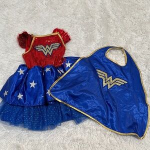 🦆 Wonder Woman Costume Size 2/3T